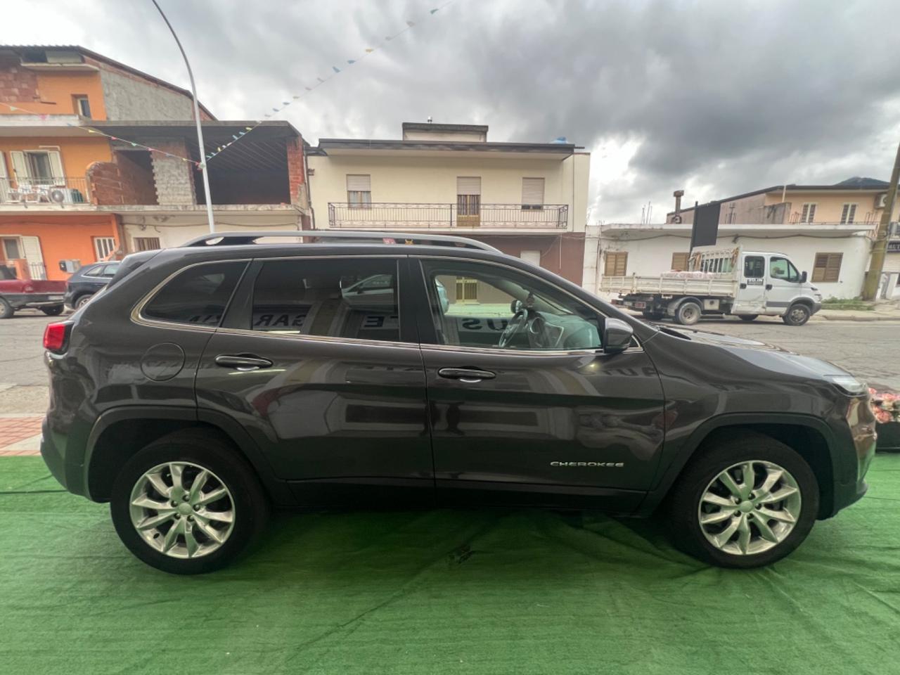 Jeep Cherokee 2.2 Mjt II 4WD Active Drive Overland