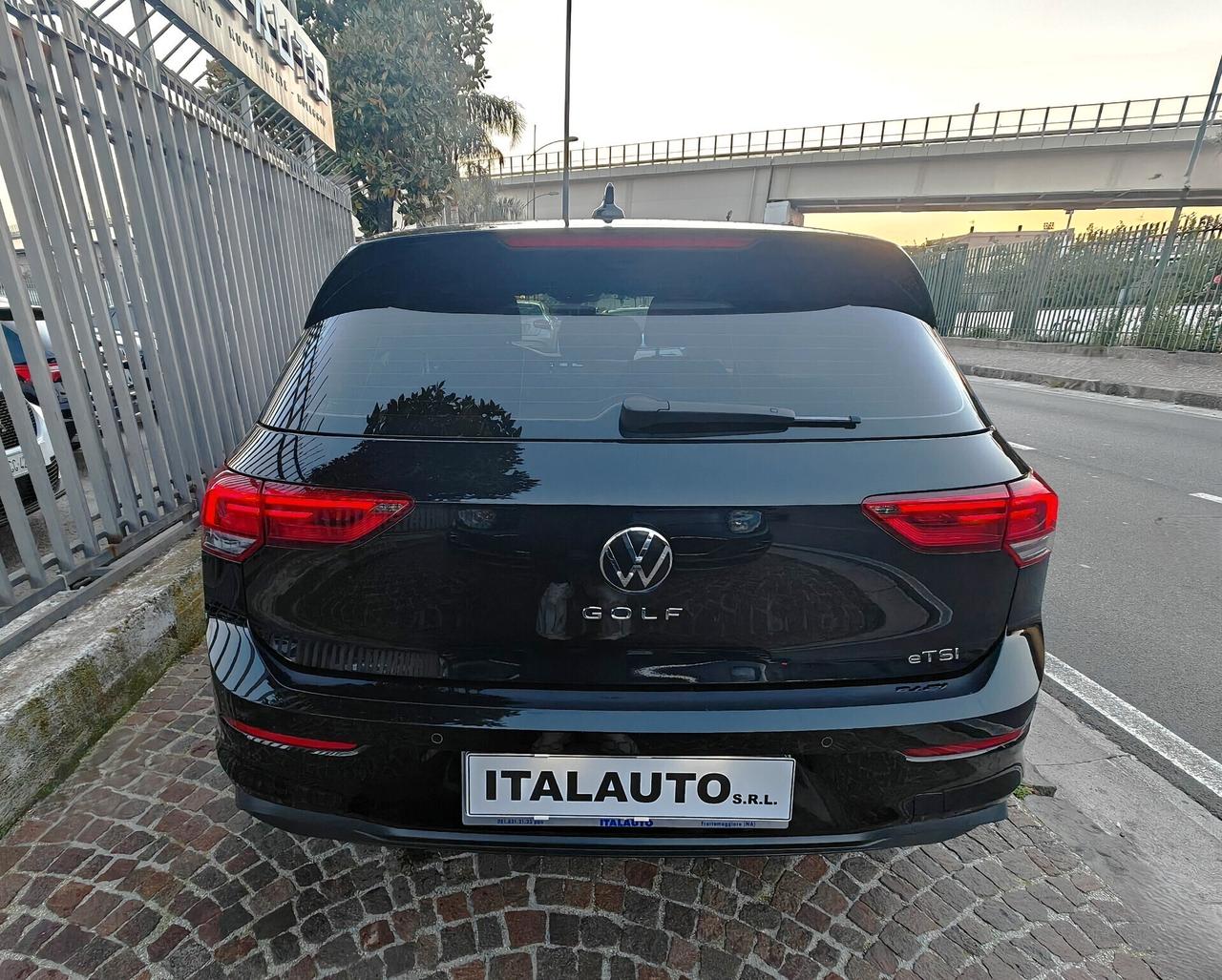 Volkswagen Golf 1.0 eTSI 110 CV EVO DSG Life