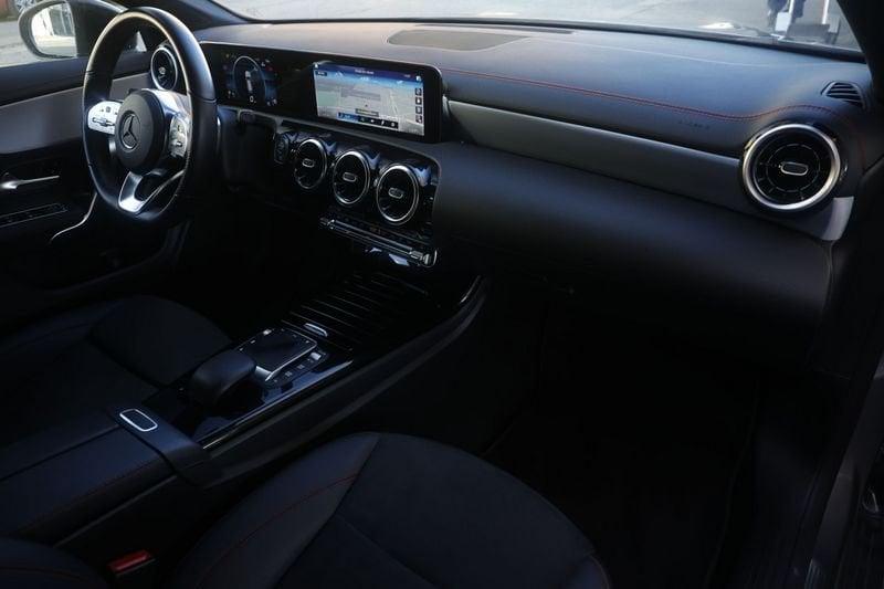 Mercedes-Benz CLA Mercedes-Benz CLA Shooting Brake 180 d Premium auto 85KW ANNO 2022