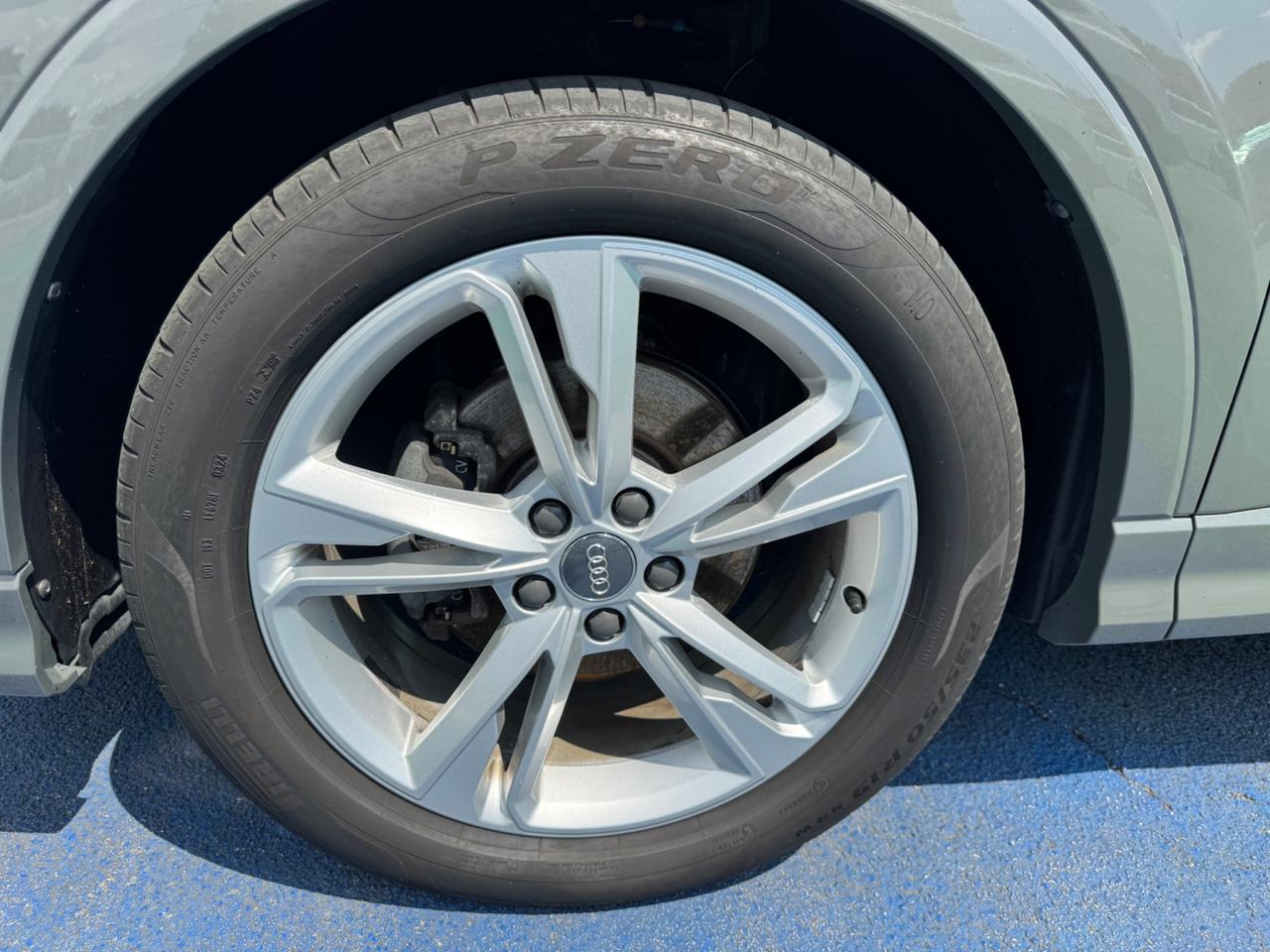 Audi Q3 2.0 TDI 150 CV S tronic line Edition