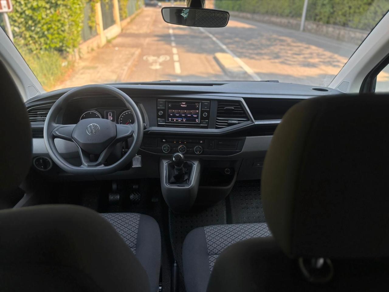 Volkswagen Caravelle 2.0 TDI 110CV PC 9 posti
