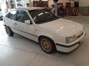 Opel Kadett 2.0 3 porte GSi