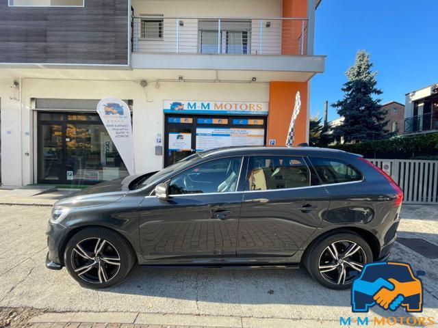 VOLVO XC60 D4 AWD doppio treno di gomme