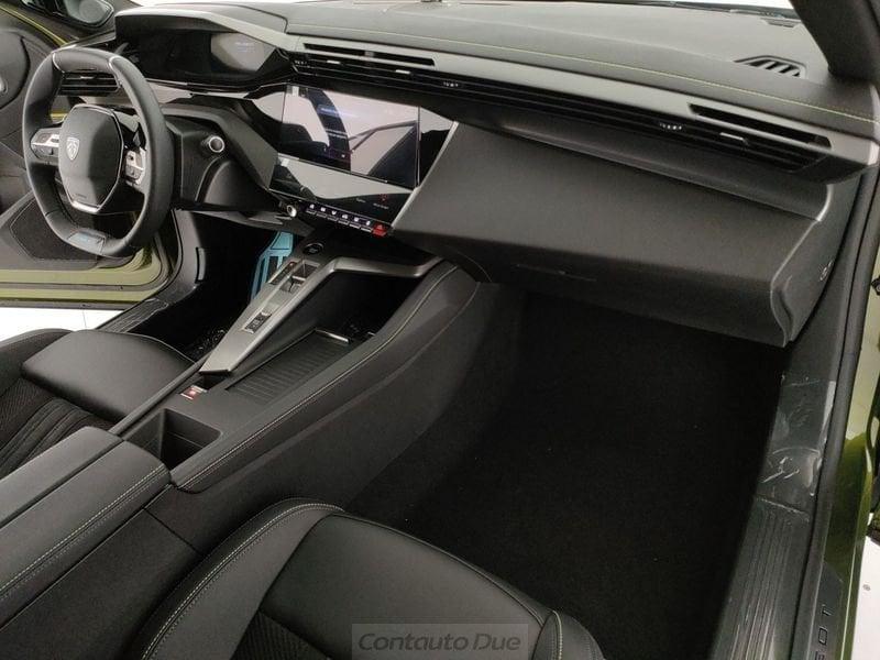 Peugeot 408 GT Exclusive Hybrid 145 e-DSC6