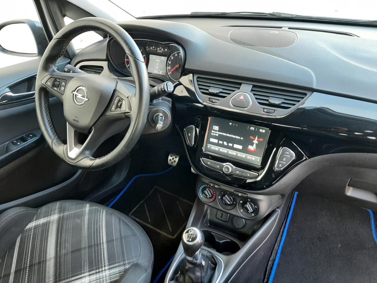 Opel Corsa Coupé 1.4 90cv GPL-Tech b-Color