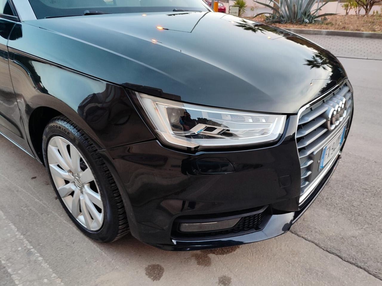 Audi A1 SPB 1.6 TDI 116 CV ( BICOLORE) SUPER PREZZ