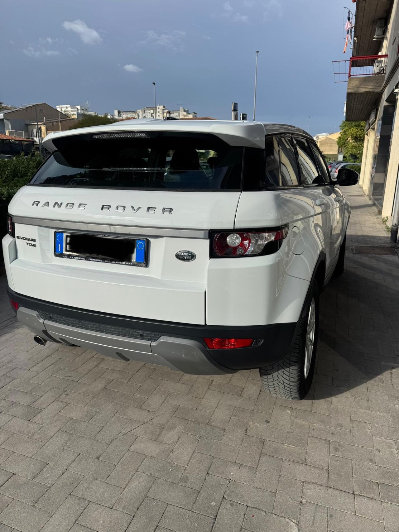 Land Rover Range Evoque 2.2 Sd4 5p. Pure
