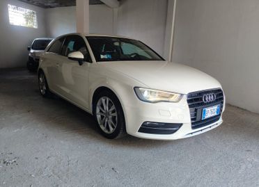 Audi A3 1.6 TDI 105 CV CR Ambition