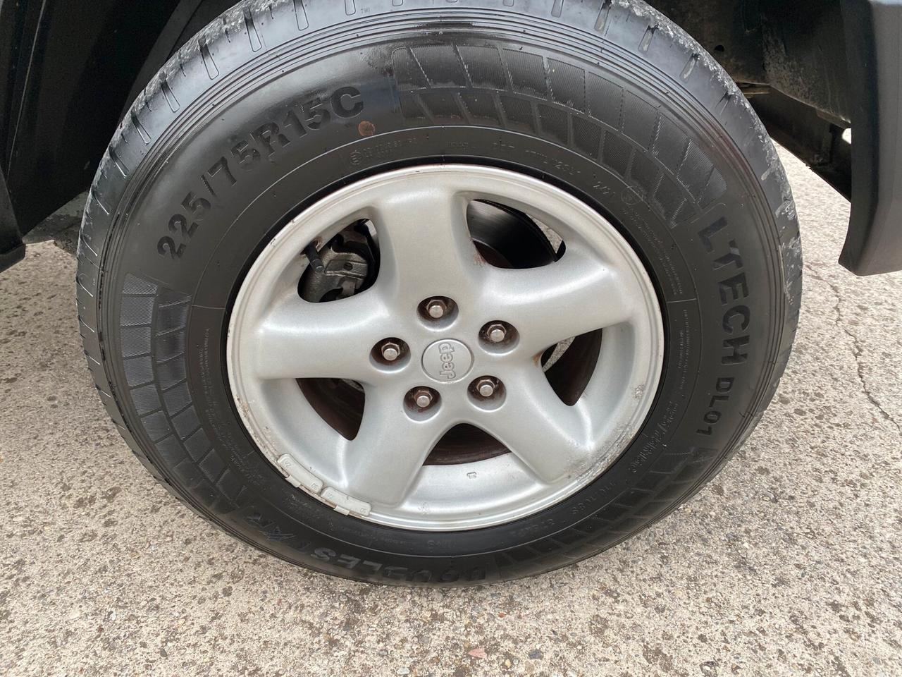 Jeep Cherokee 2.5 TD 5 p Command-Trac *CONTO VENDITA*