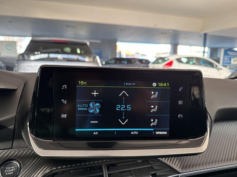 Peugeot 208 motore elettrico 136 CV 5 porte Allure