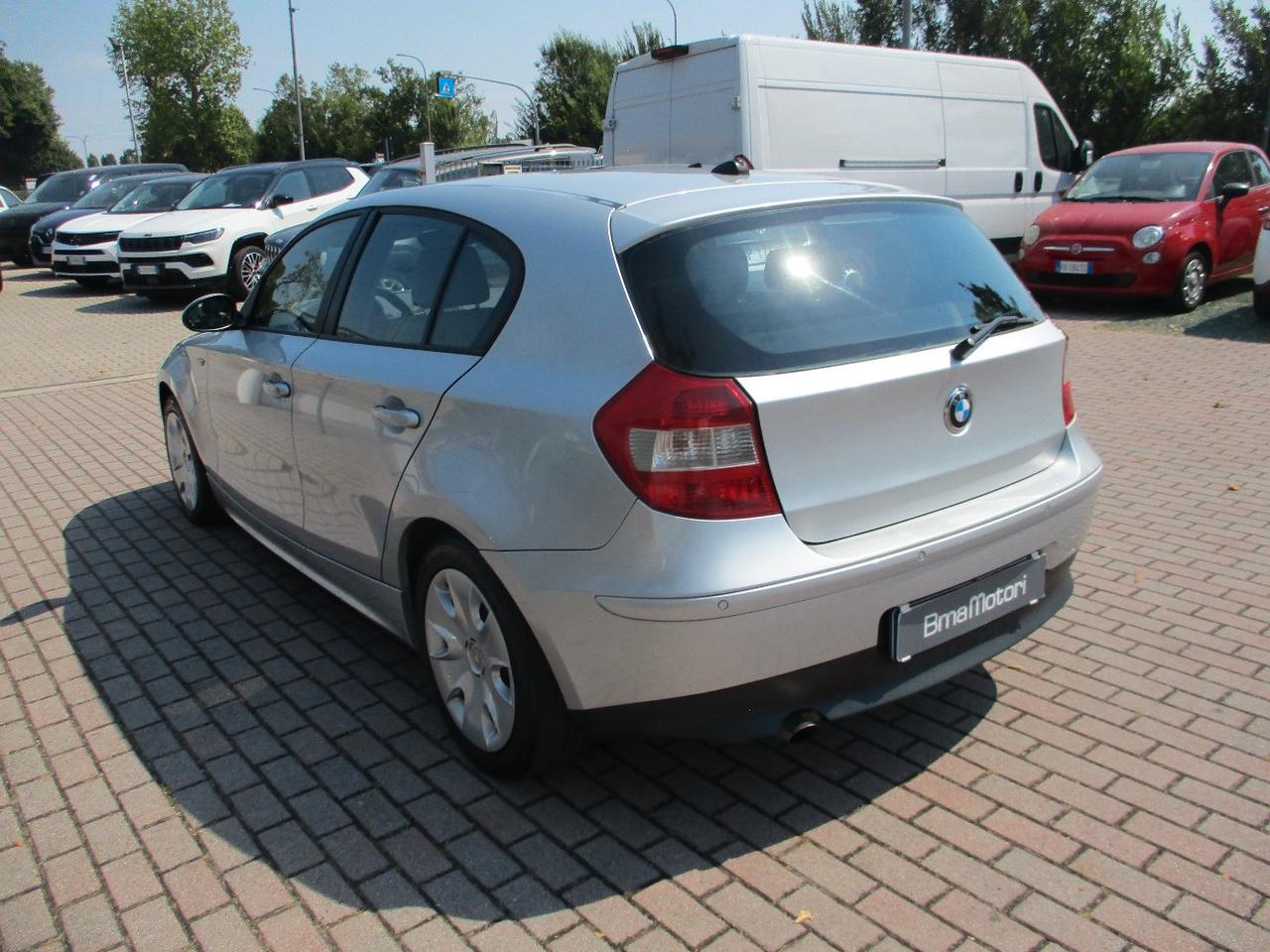 BMW 116 i 5p Futura Pelle/Sensori