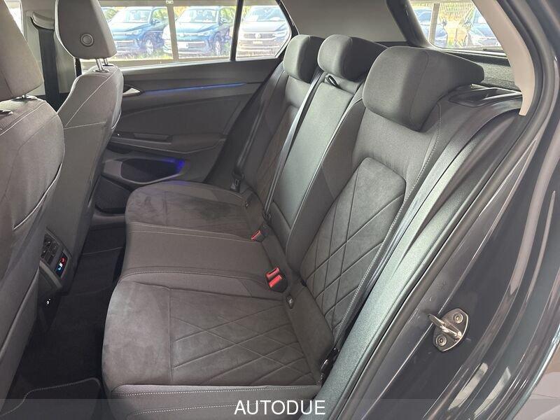Volkswagen Golf 8 2.0 TDI STYLE 115CV DSG