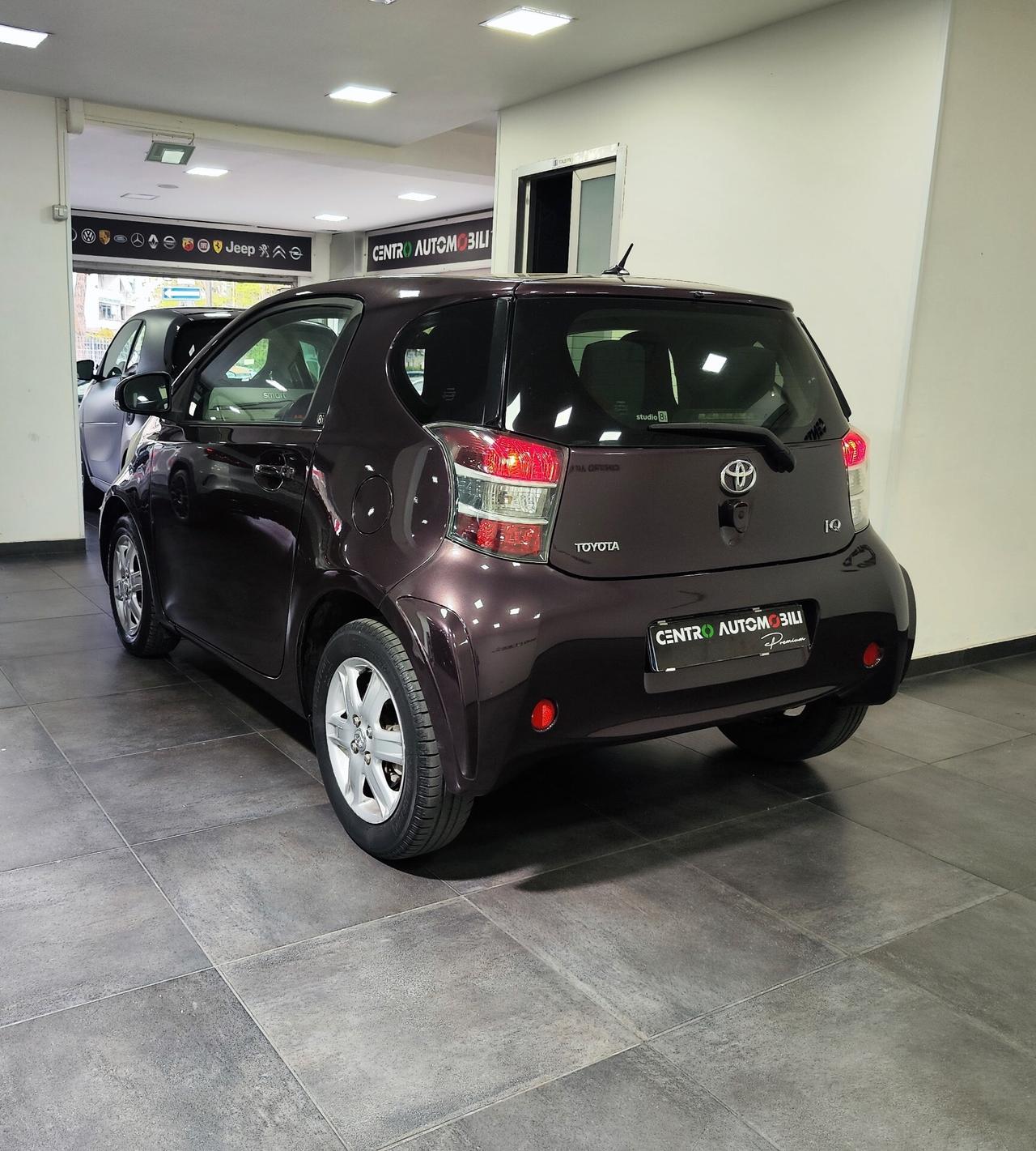 Toyota iQ 1.0 68cv Multidrive Automatica