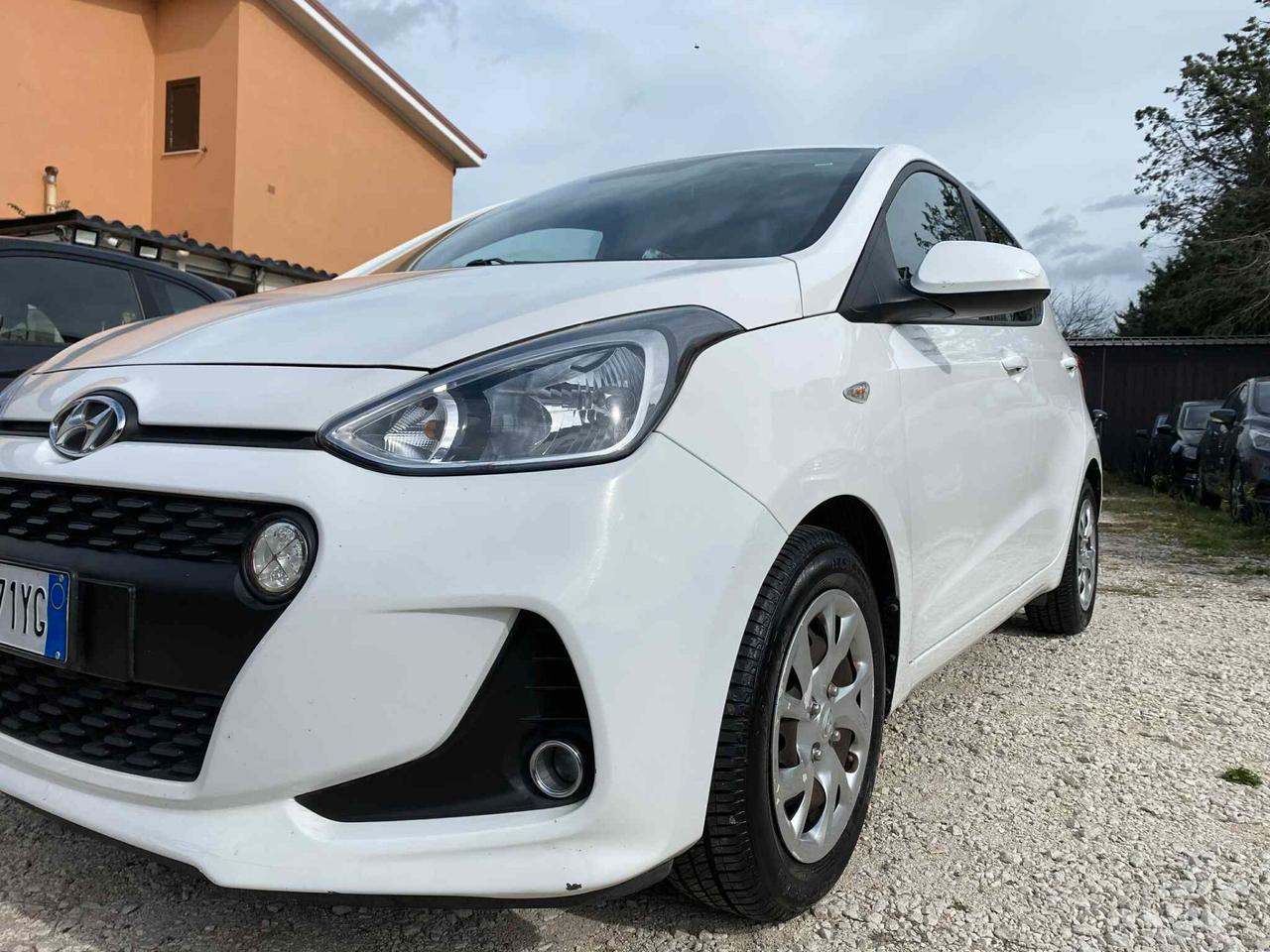 Hyundai i10 1.0 Benz Gpl della casa Ok Neop.
