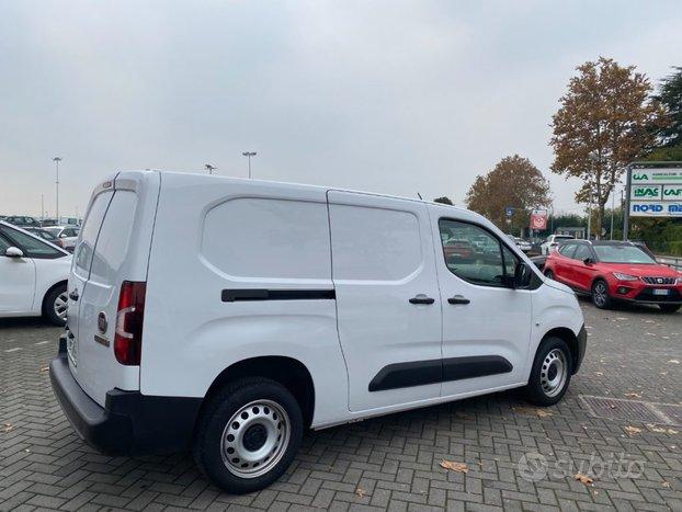 FIAT Doblo Dobl 1.5 130CV PL-TN Van 2"porta lat