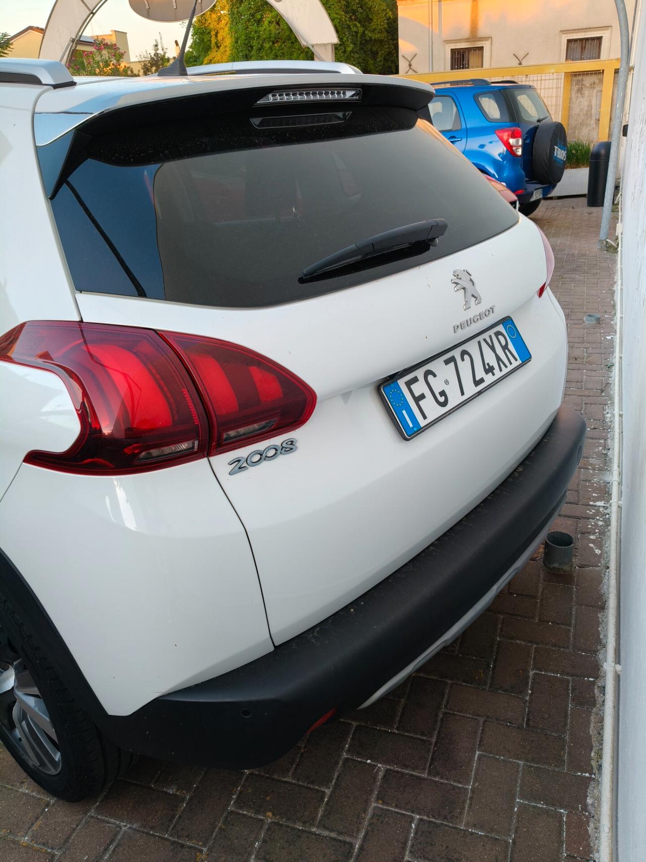 Peugeot 2008 BlueHDi 120 S&S Crossway