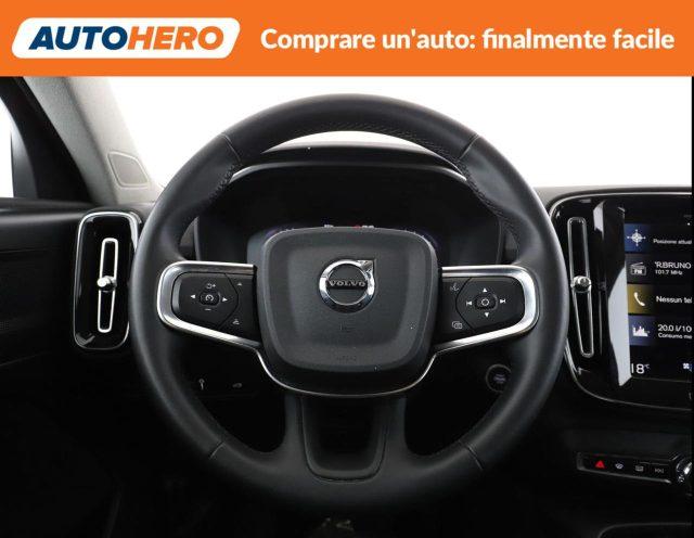 VOLVO XC40 T3 Momentum Pro