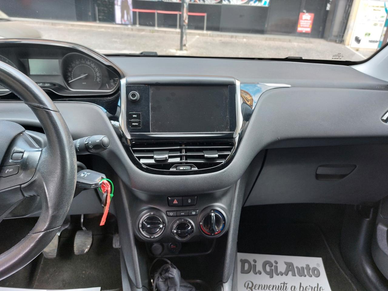 Peugeot 208 1.2 Gpl 82 Cv 5p Allure