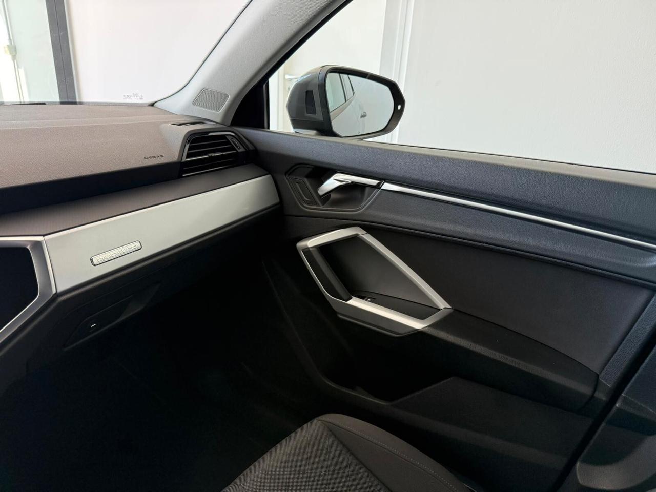 Audi Q3 35 TDI S tronic Business Advanced
