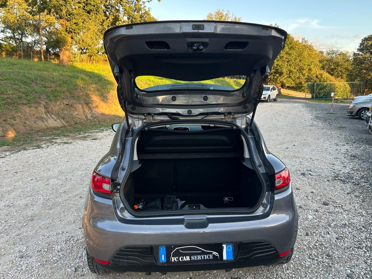 Renault Clio 1.2 75CV GPL 5 porte neopatentati permute