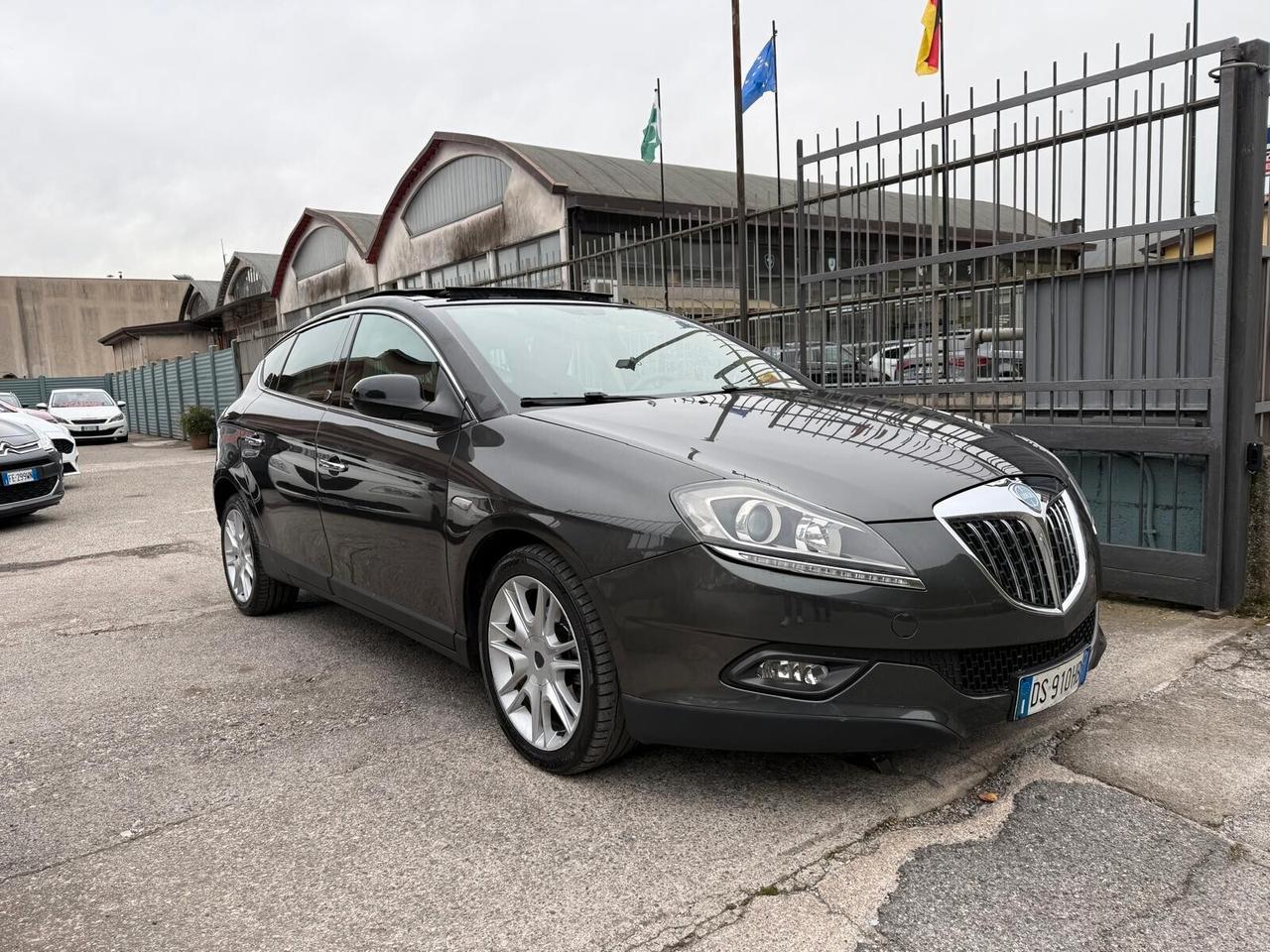 LANCIA DELTA 1400 PLATINO TETTO APRIBILE PANORAMICO