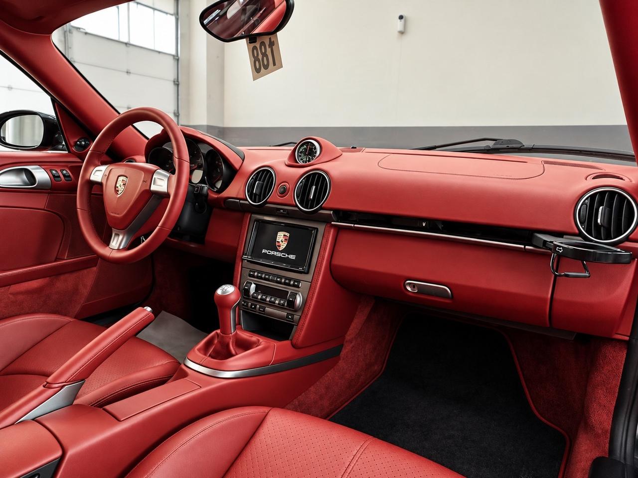 Porsche Cayman 2.7