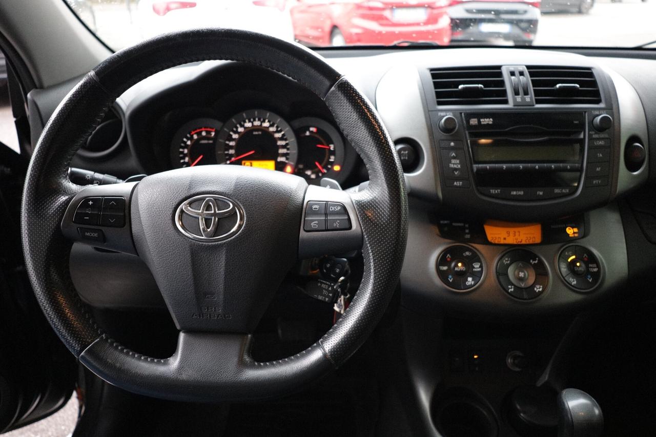 TOYOTA RAV4 CROSSOVER 2.2 D-Cat A/T 150cv EXECUTIVE