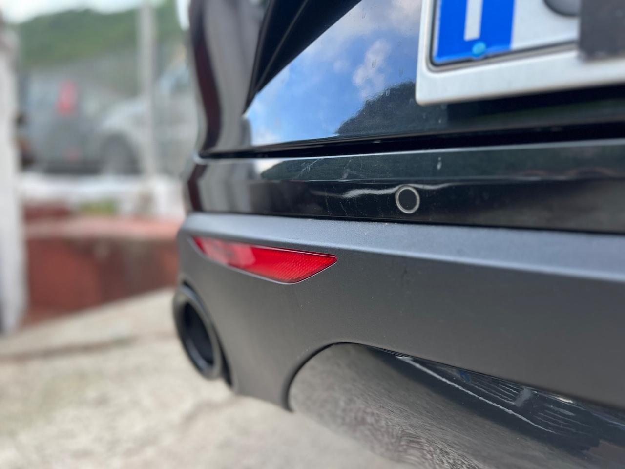 Alfa Romeo Stelvio 2.2 Turbodiesel 190 CV Q4 Sprint - TOTAL BLACK