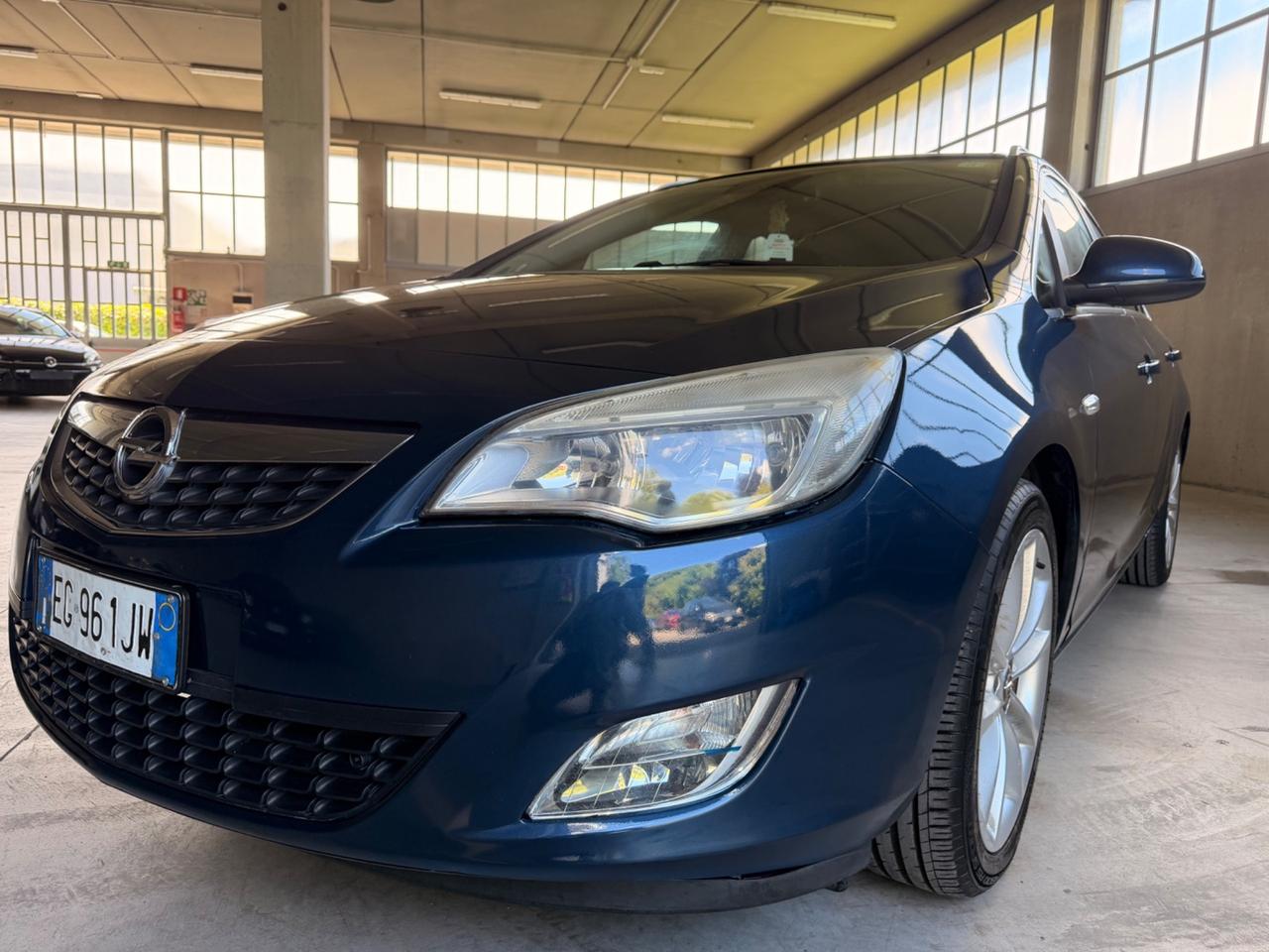 Opel Astra 1.4 Turbo 140CV Sports Tourer Cosmo