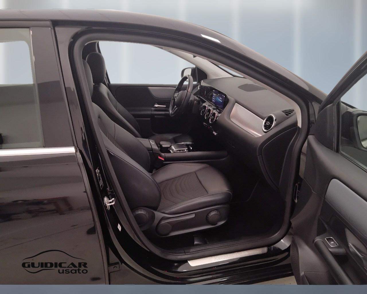 Mercedes-Benz Classe B - W247 2018 - B 180 d Sport auto