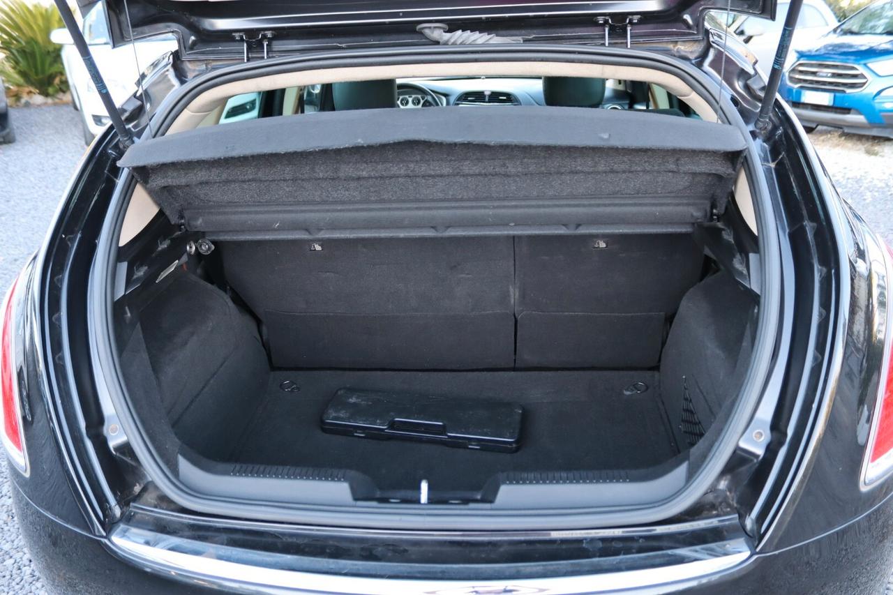 Lancia Delta 1.6 MJT DPF Platino