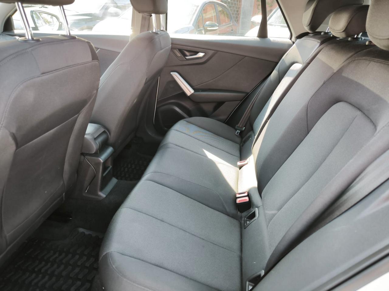 Audi Q2 30 TDI Business