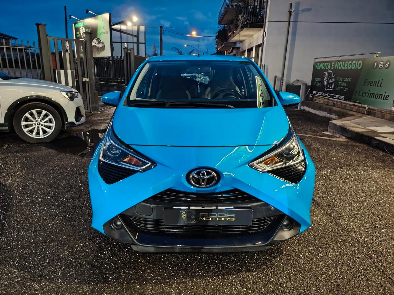 Toyota Aygo Connect 1.0 VVT-i 72 CV 5 porte