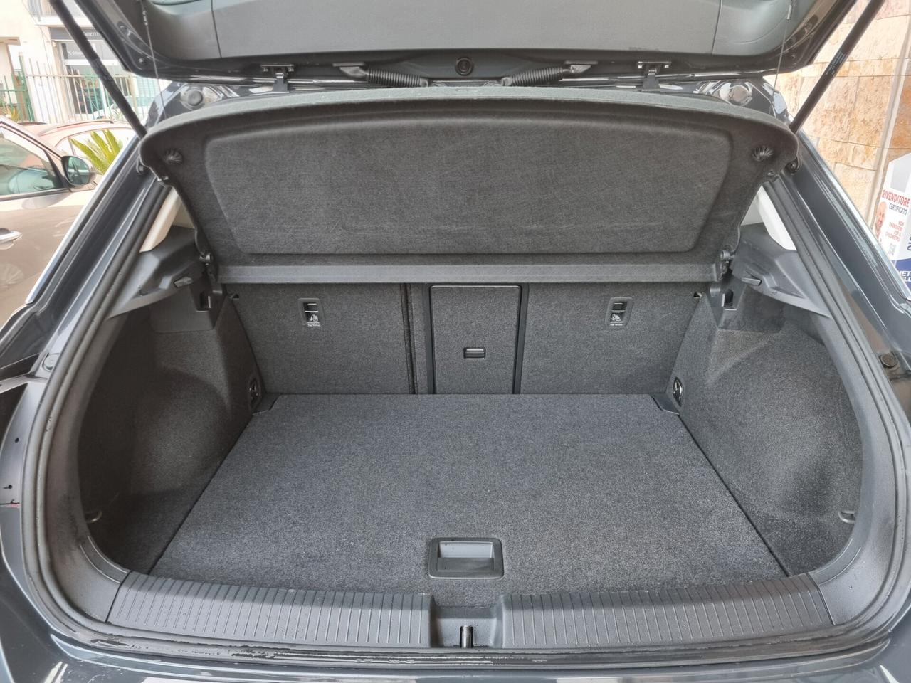 Volkswagen T-Roc 1.0 TSI Style