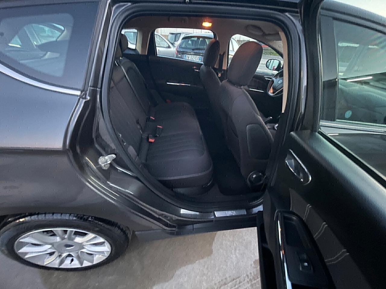 Lancia Delta 1.6 MJT DPF Oro vettura pari al nuovo