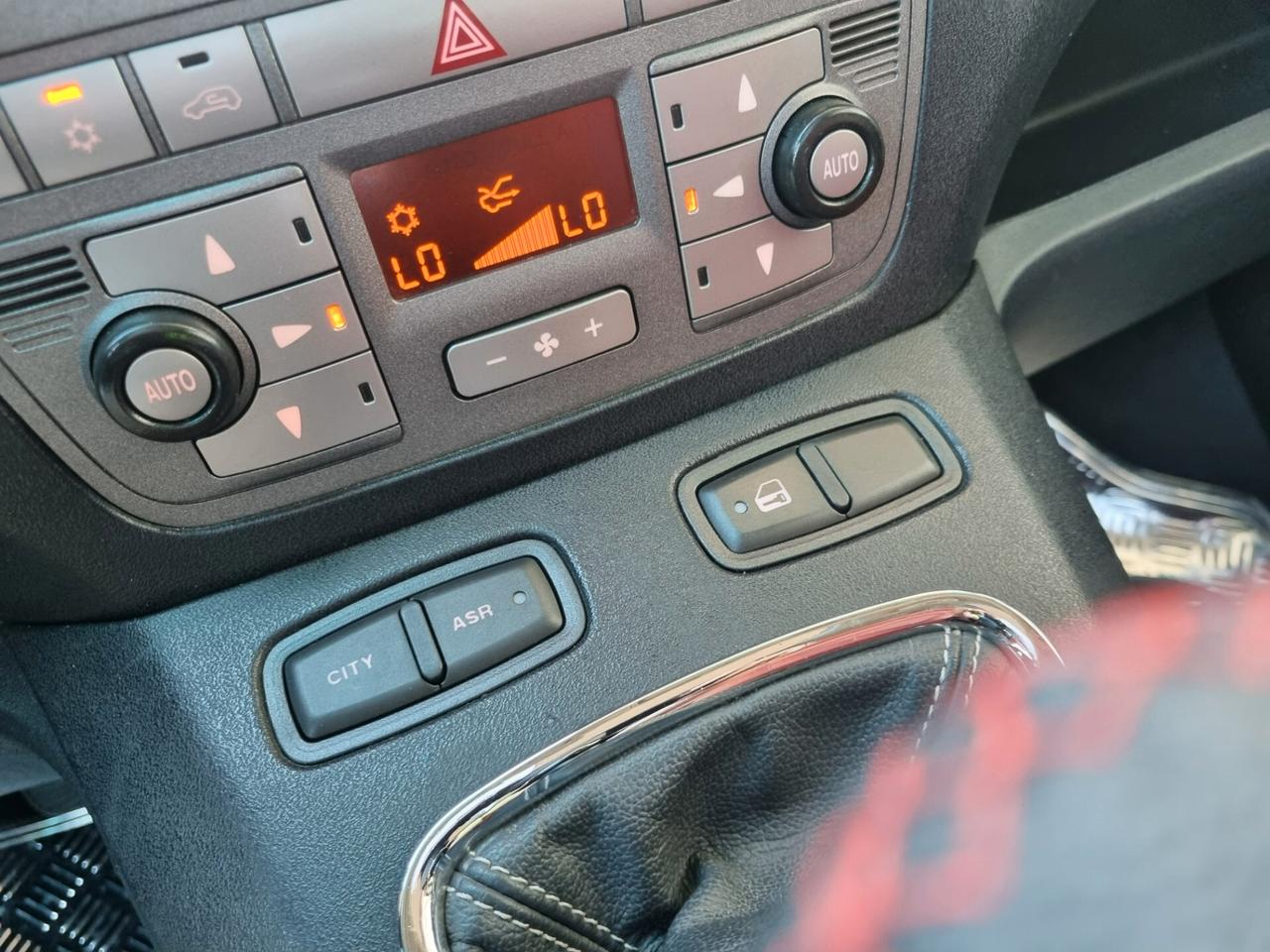 Lancia MUSA 1.6 Multijet Poltrona Frau