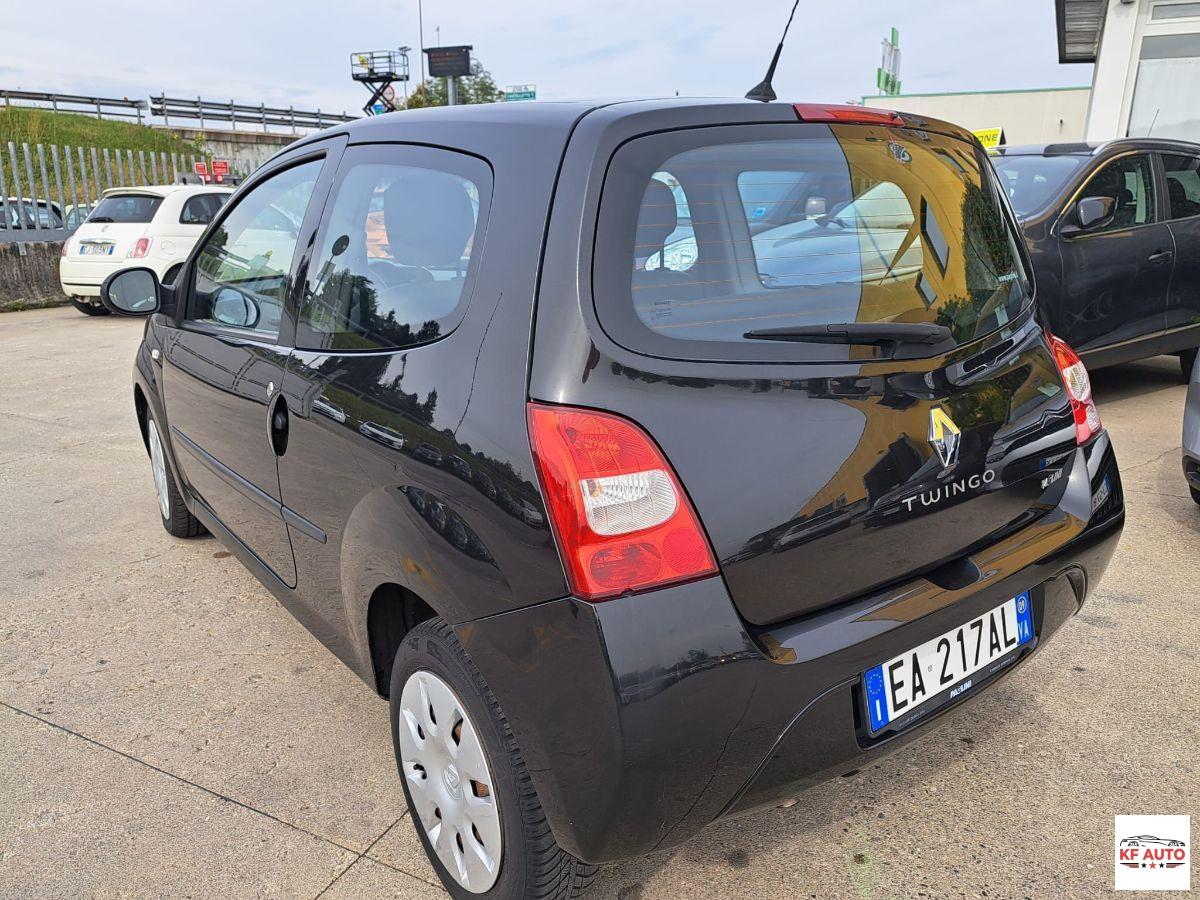 RENAULT - Twingo - 1.2 16V Dynamique