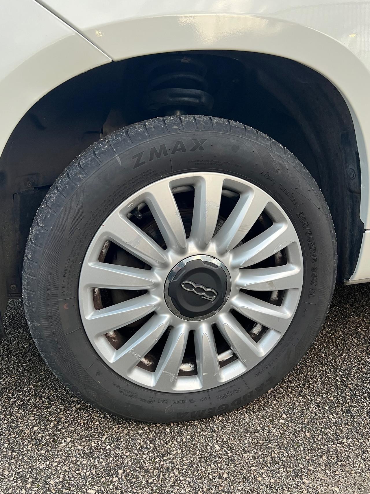 Fiat 500L Living 0.9 TwinAir Turbo Natural Power Lounge