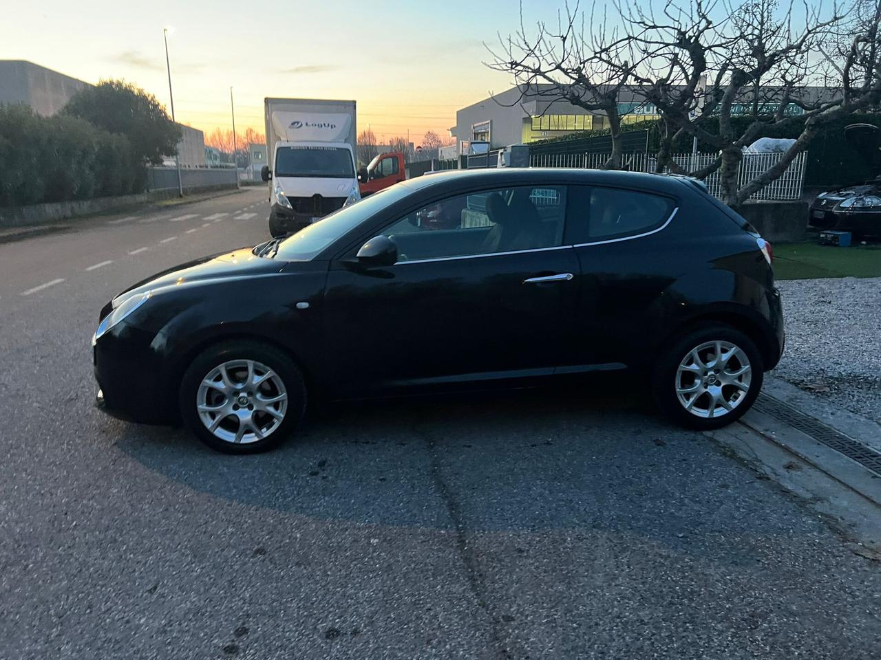 Alfa Romeo MiTo 1.6 JTDm-2 S&S Distinctive Sport Pack