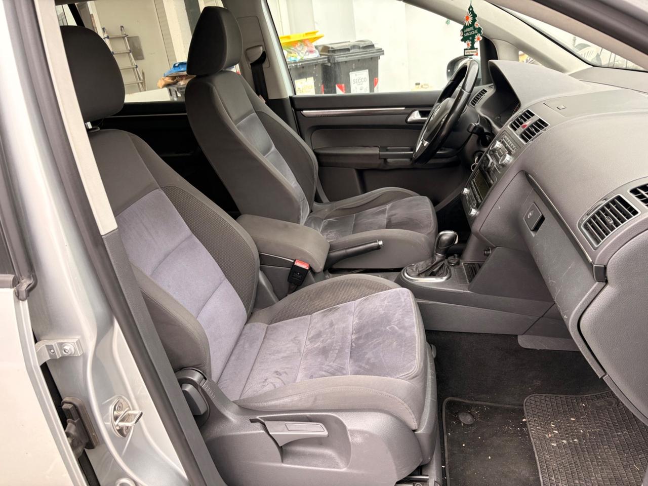 Volkswagen Touran 2.0 TDI 140 CV DSG Highline