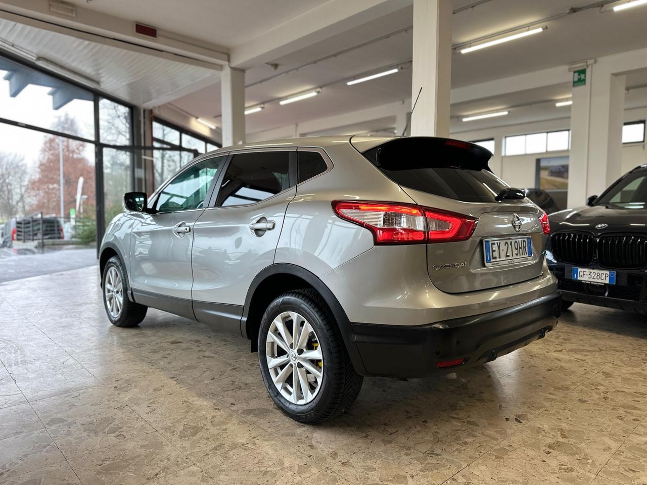 Nissan Qashqai 1.5 dCi Tekna 110cv 09/2015 Neopatentati