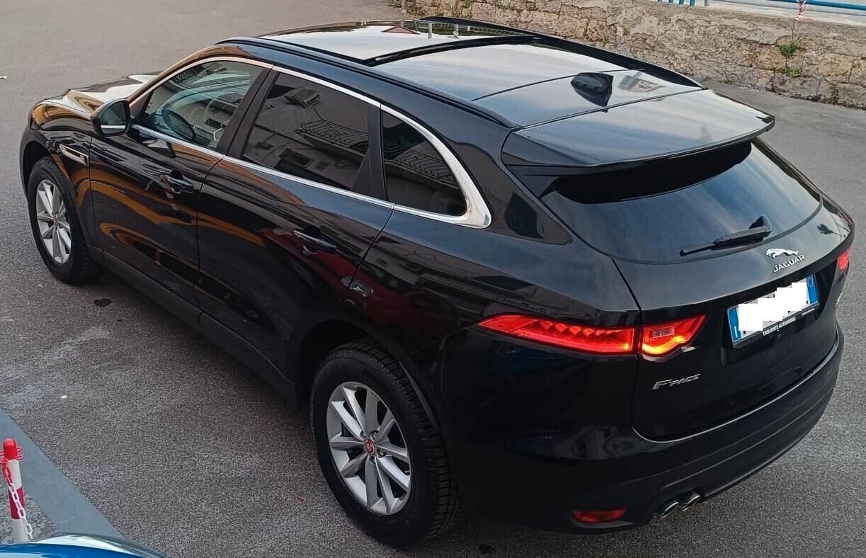 Jaguar F-Pace 2.0 D 180 CV AWD Prestige