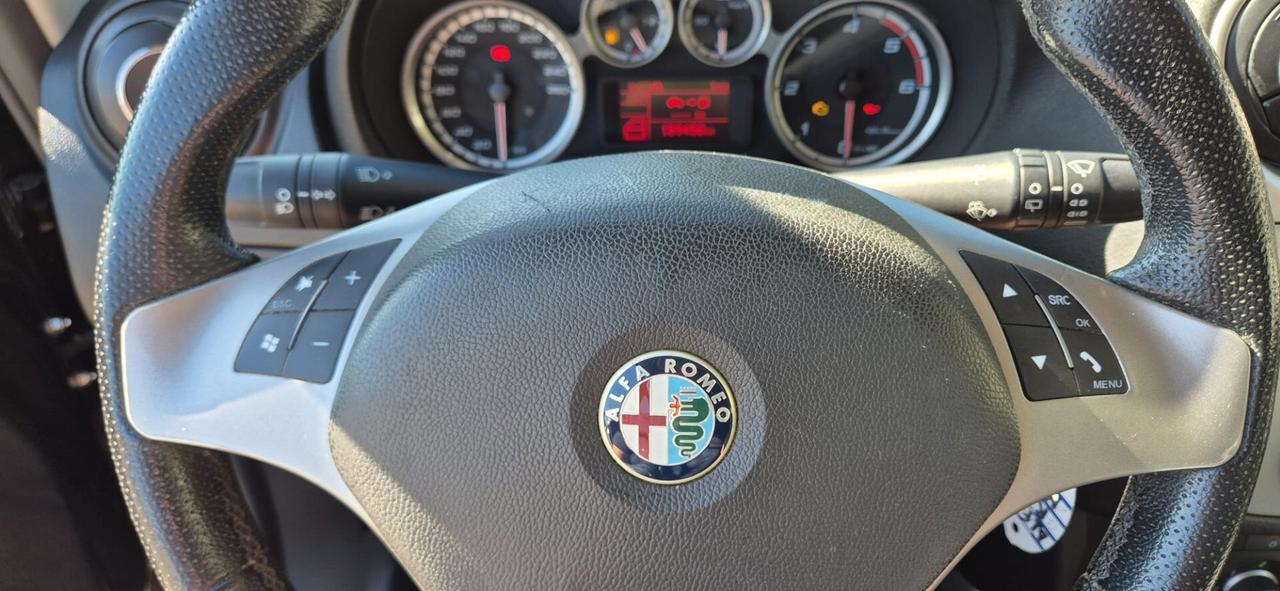 Alfa Romeo MiTo 1.3 JTDm-2 95CV Distinc-Unipripriet