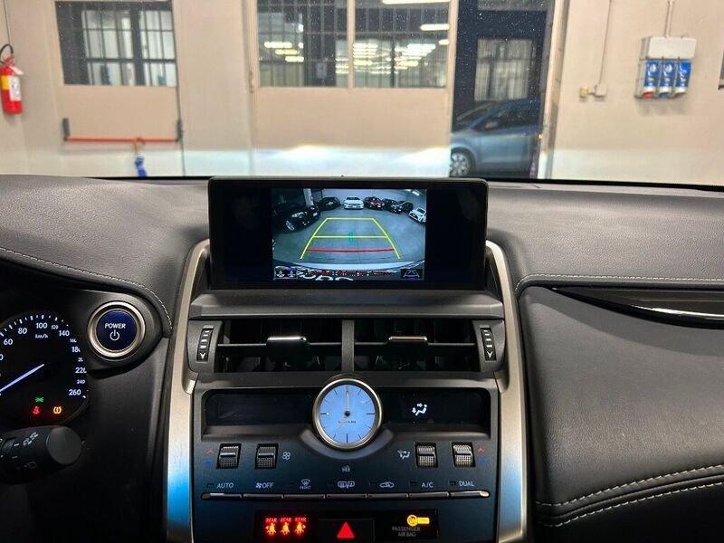 Lexus NX Hybrid 4WD Business