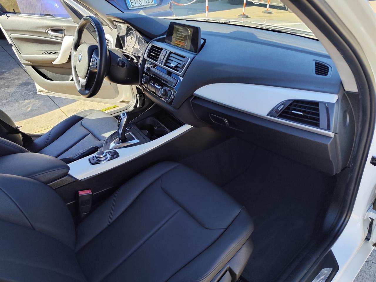 Bmw 118 118d 5p. Urban