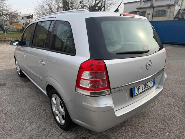 OPEL Zafira 1.6 16V VVT Cosmo senza nessun lavoro da fare