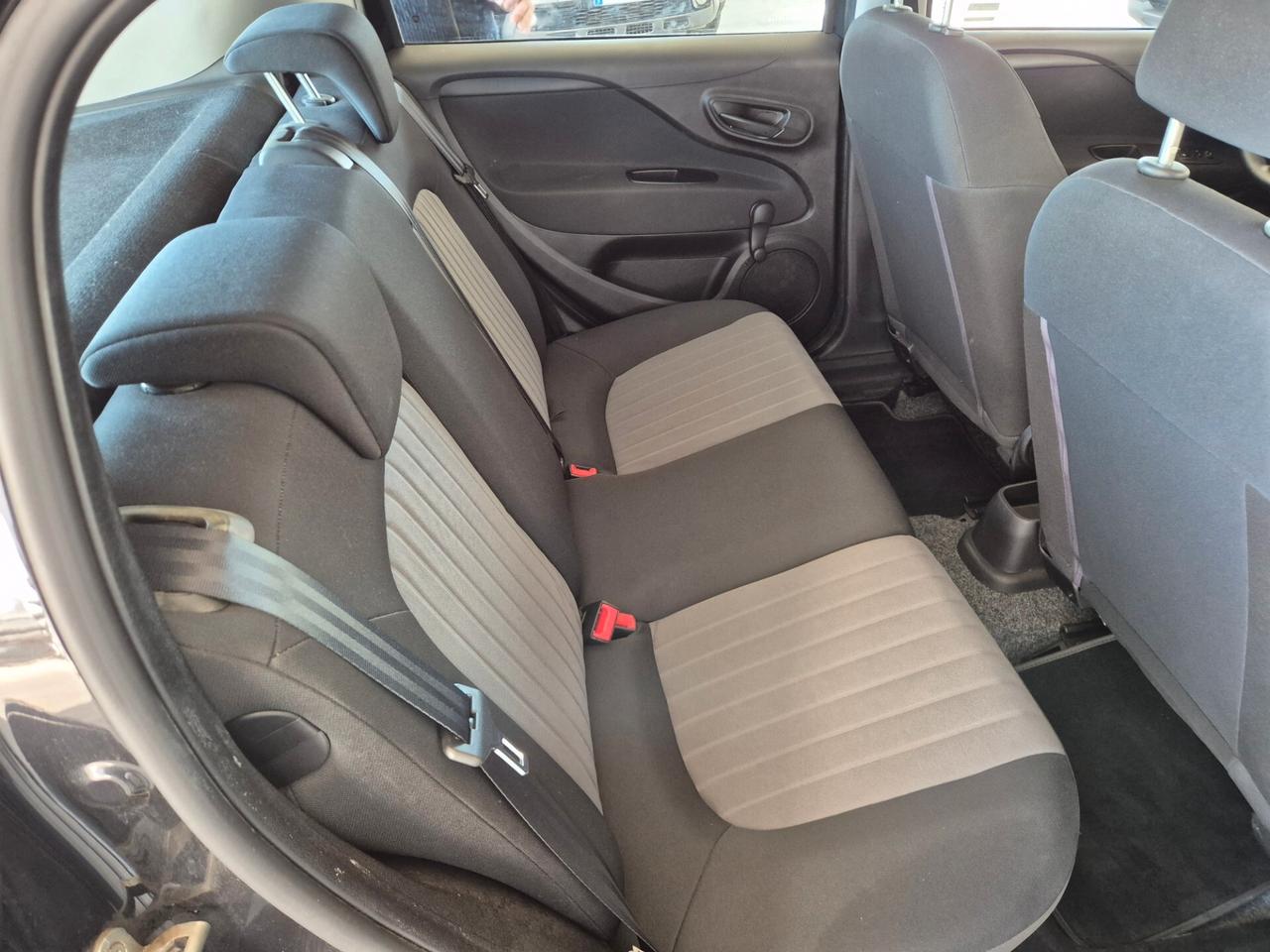 Fiat Punto 1.3 MJT II S&S 95 CV 5 porte Street