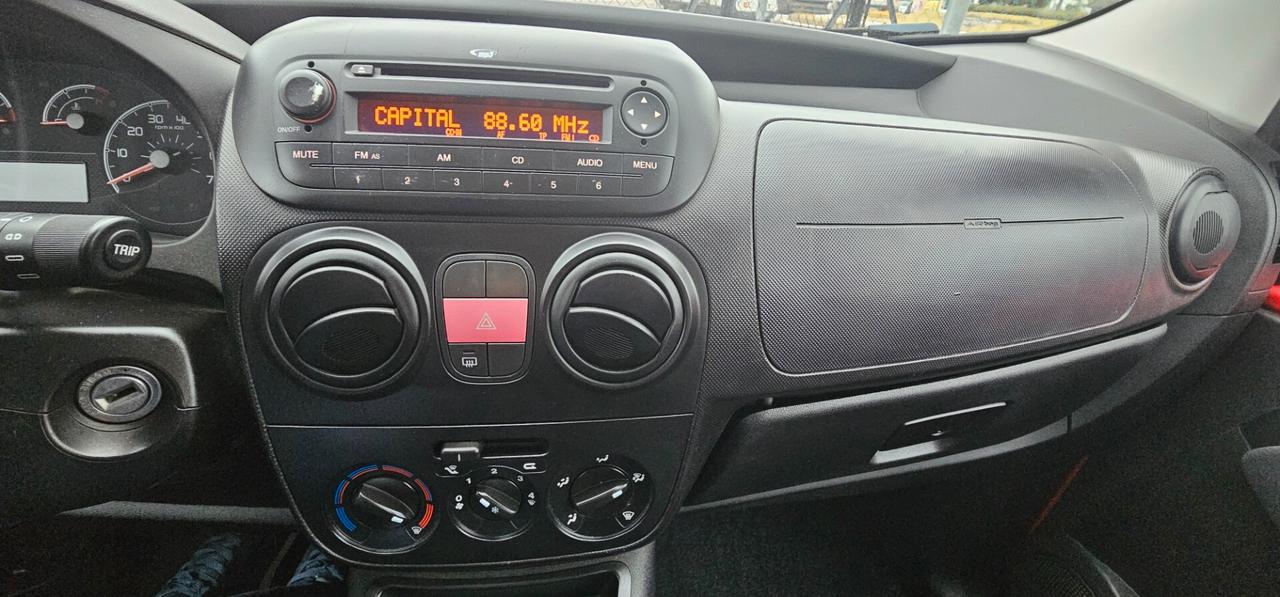 Peugeot Bipper solo 82.000 KM