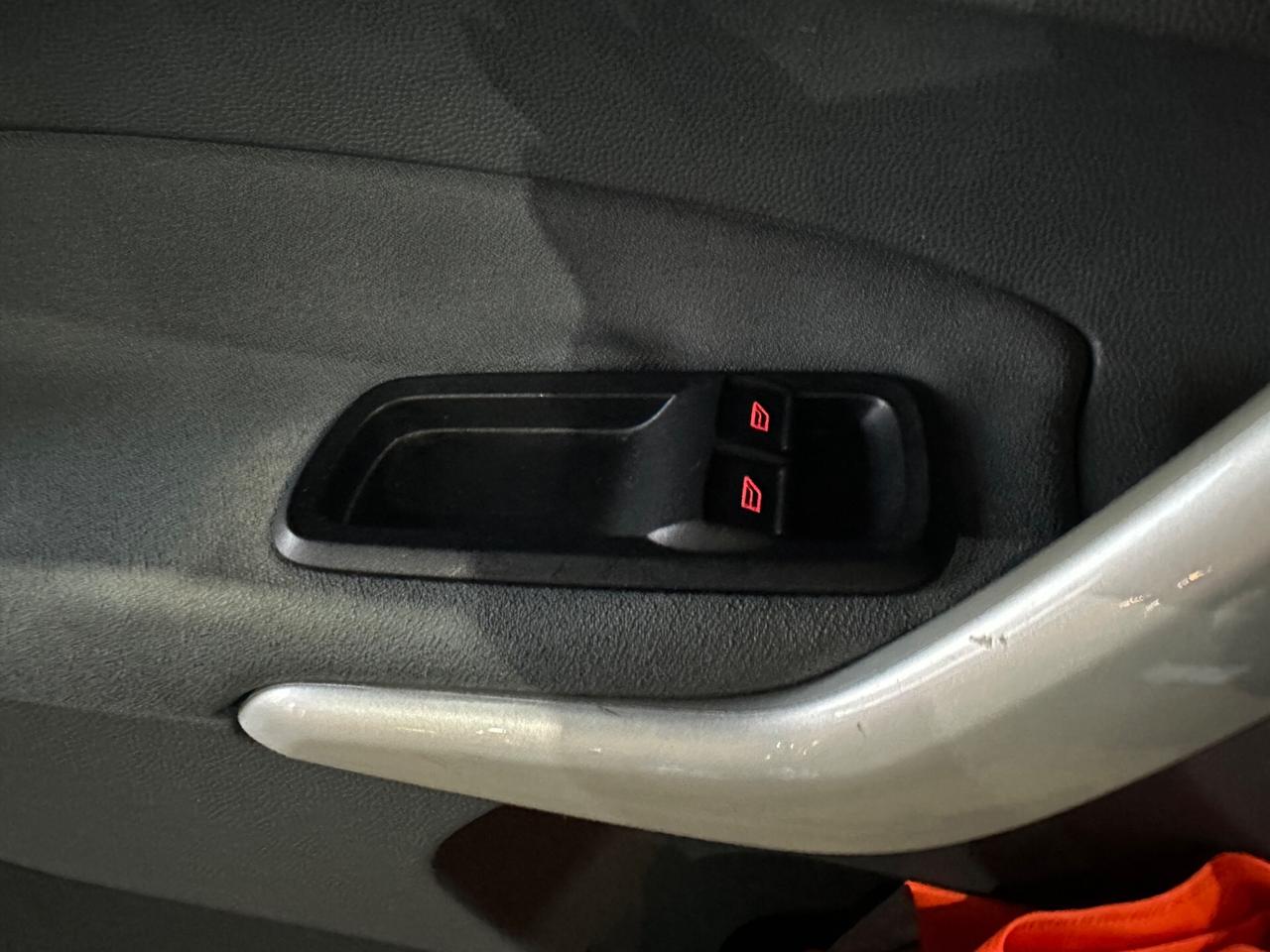 Ford Fiesta 1.4 5 porte Bz.- GPL Titanium