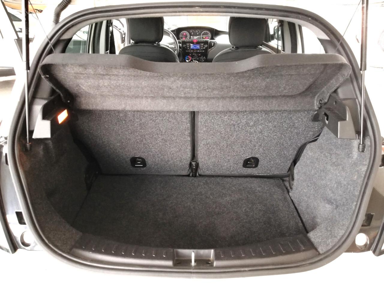 Lanci Ypsilon 1.0 FYRE FLY 5 PORTE S&S HYBRID ECOCHIC